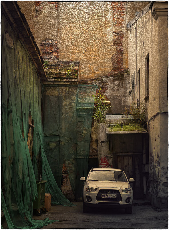 My magic Petersburg_02105_Дворик в Орловском переулке - Станислав Лебединский My magic Petersburg_02105_Дворик в Орловском переулке - Станислав Лебединский