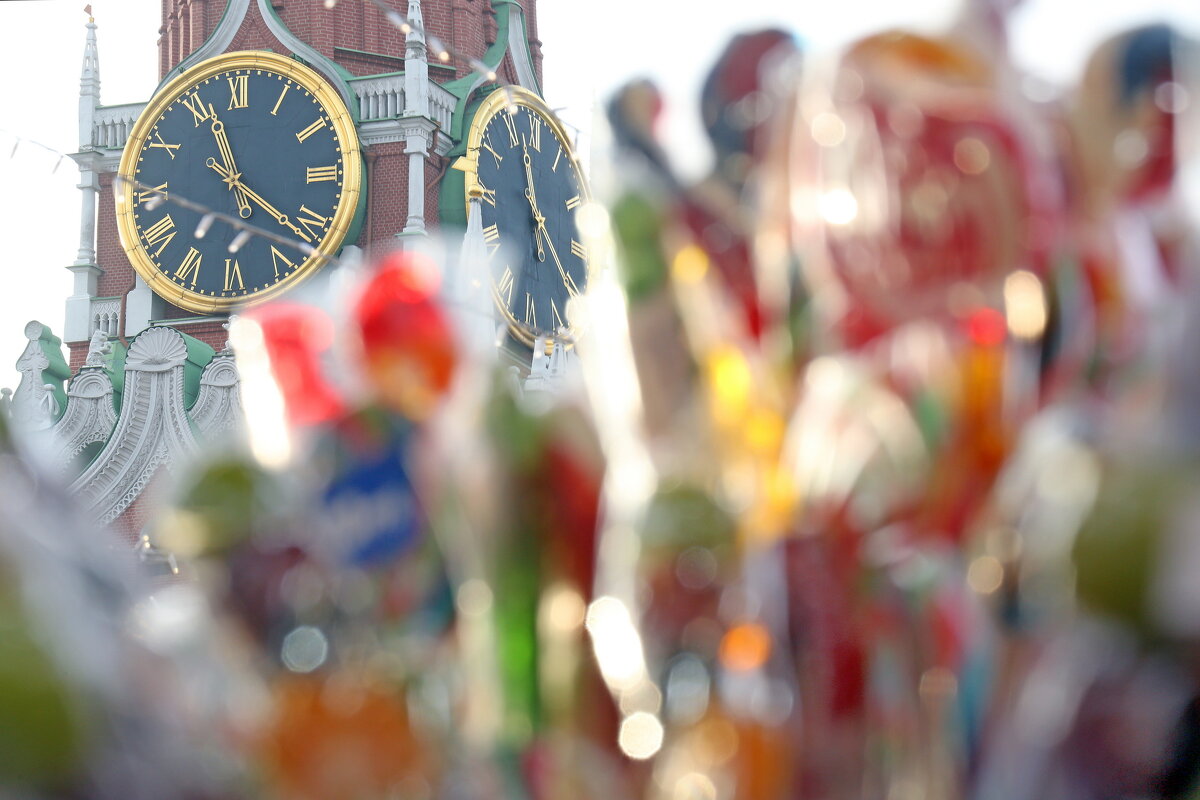 Новогодняя ярмарка 7 декабря - Михаил Бибичков Новогодняя ярмарка 7 декабря - Михаил Бибичков