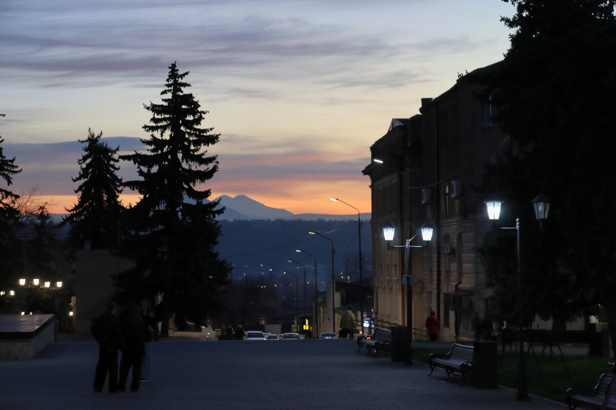 Вечерний Пятигорск. - Александр Николаев Вечерний Пятигорск. - Александр Николаев