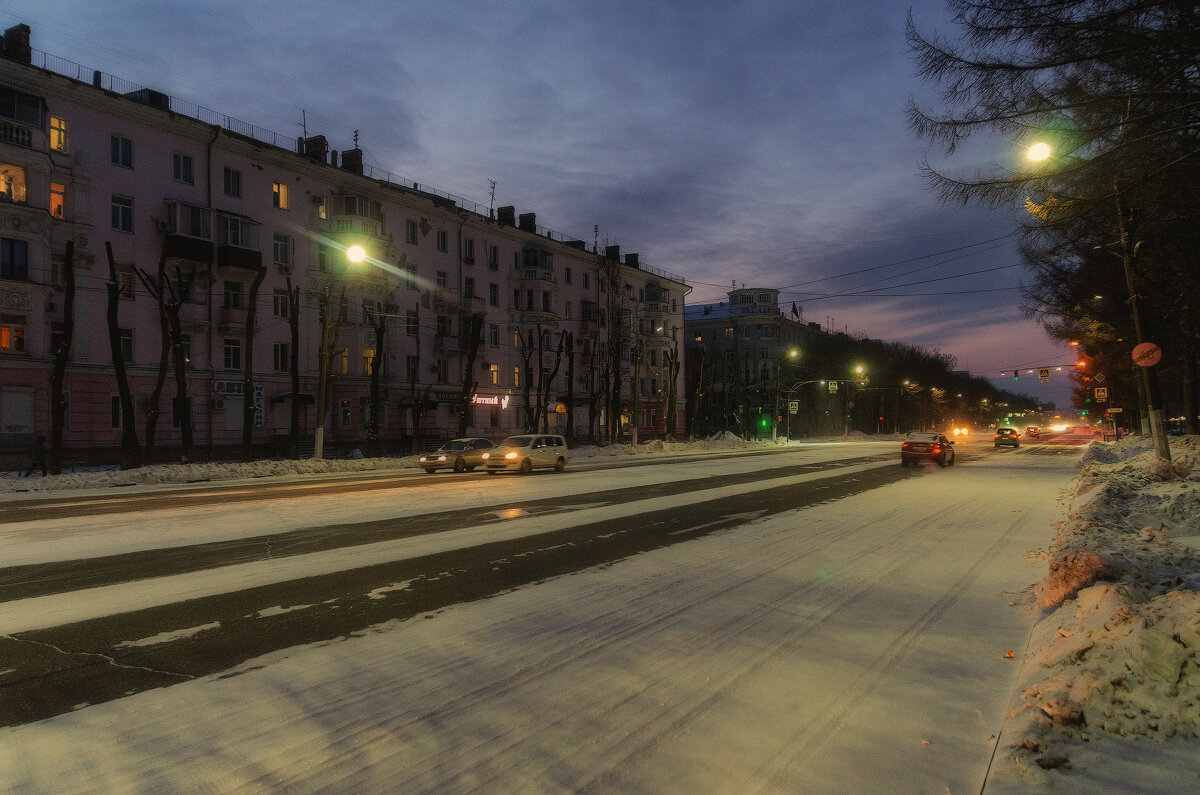Утром на прпоспекте Мира - Виктор Иванович Чернюк Утром на прпоспекте Мира - Виктор Иванович Чернюк