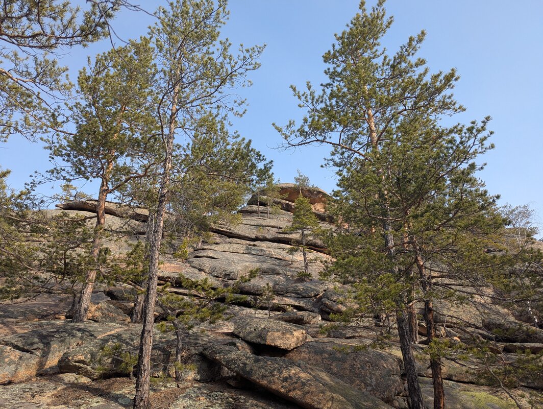 Гранитные скалы - Андрей Хлопонин Гранитные скалы - Андрей Хлопонин