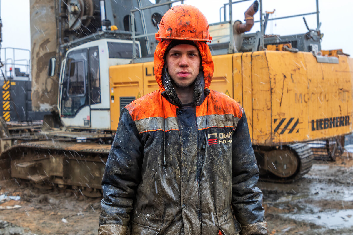 Буровик - не самая чистая строительная специальность. - Анатолий. Chesnavik. Буровик - не самая чистая строительная специальность. - Анатолий. Chesnavik.