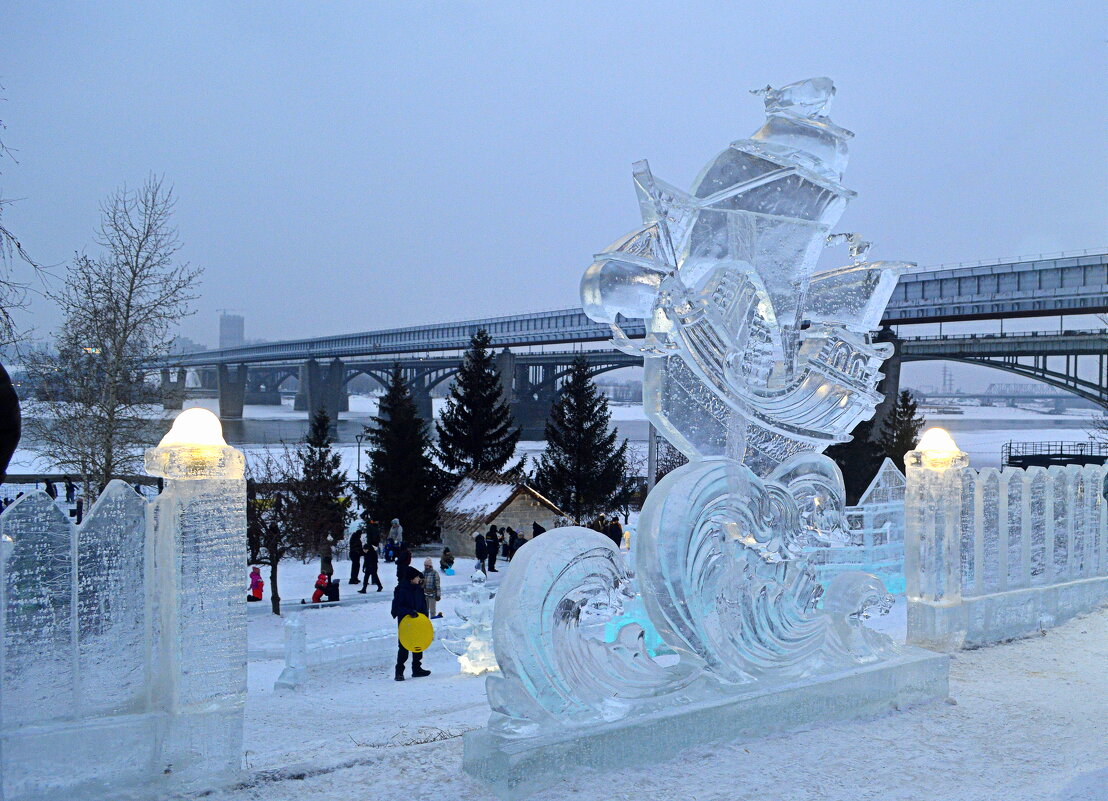 Он бежит себе в волнах... - Татьяна Лютаева Он бежит себе в волнах... - Татьяна Лютаева