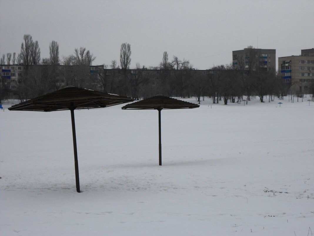 март пляж - Елена Шаламова март пляж - Елена Шаламова