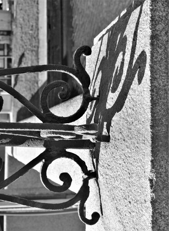 ИГРА ТЕНЕЙ - Виктор Никитенко