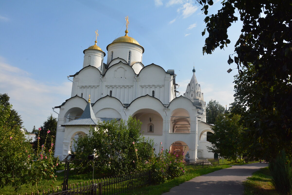 Покровский собор- главный храм обители. - Галина R... Покровский собор- главный храм обители. - Галина R...