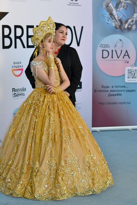 Дизайнер Анна Волкова с моделью - Александр Рыжов Дизайнер Анна Волкова с моделью - Александр Рыжов