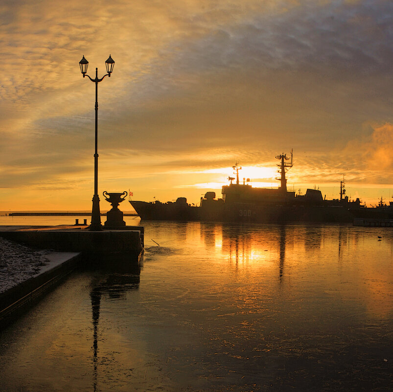 *** - Сергей Григорьев