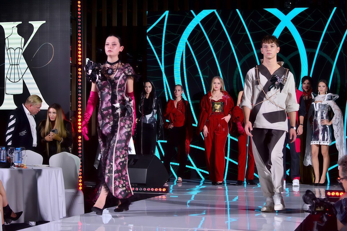 Шикарная коллекция Ксении Успешной - Александр Рыжов Шикарная коллекция Ксении Успешной - Александр Рыжов