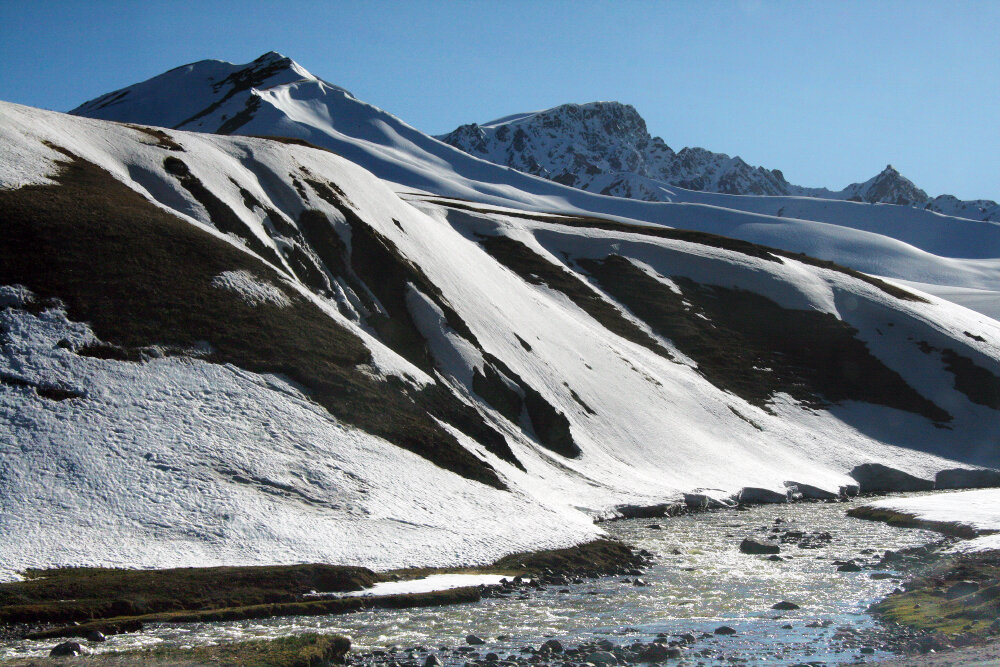 Шумная горная речка - Галина Ильясова Шумная горная речка - Галина Ильясова