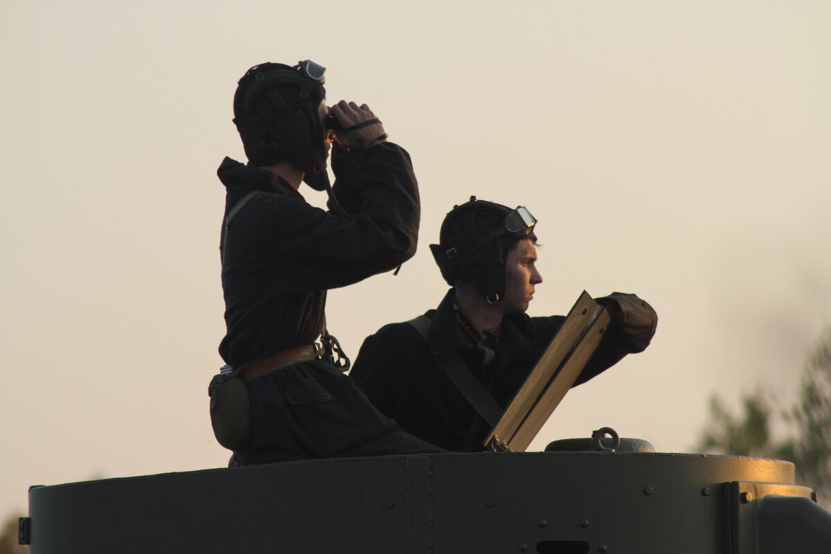 Тревожный рассвет - Сергей Панасюк Тревожный рассвет - Сергей Панасюк