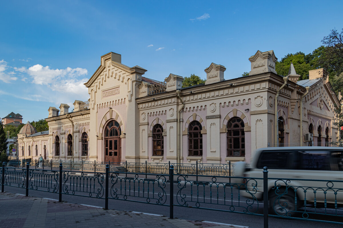 железнодорожный вокзал - navalon M