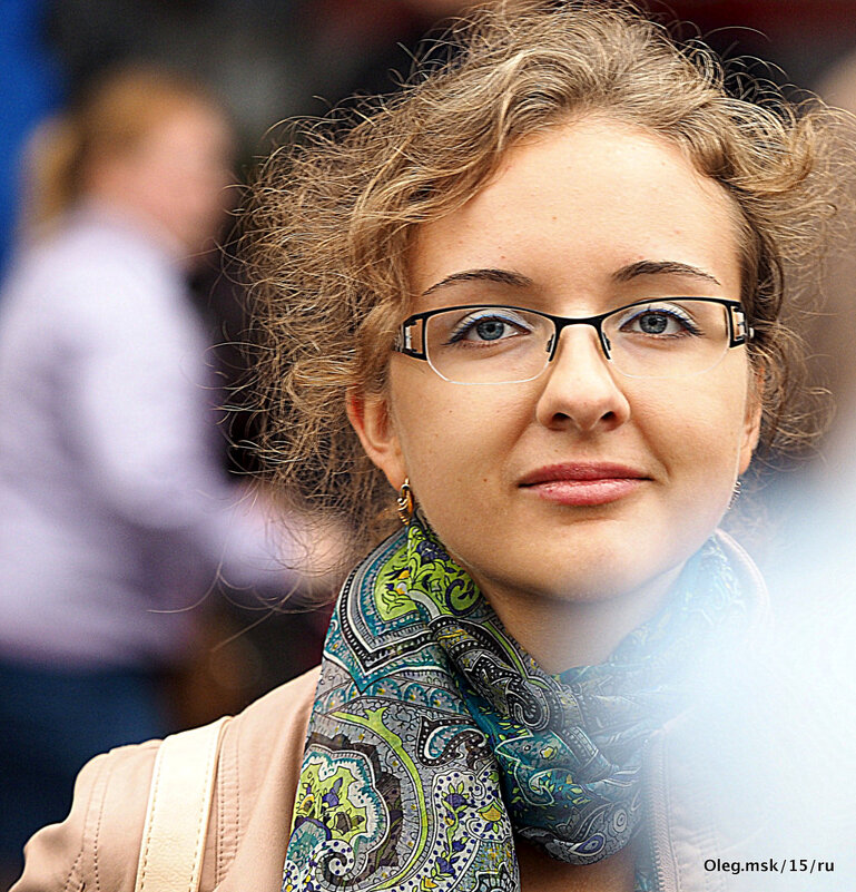 прохожая - Олег Лукьянов прохожая - Олег Лукьянов