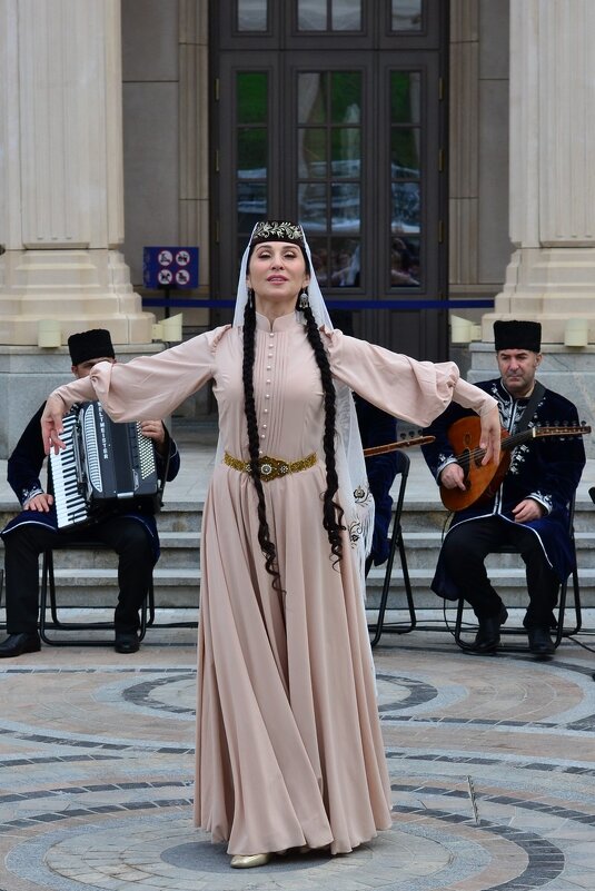 Ах, эти красивые глаза и чарующий взгляд - Александр Рыжов Ах, эти красивые глаза и чарующий взгляд - Александр Рыжов