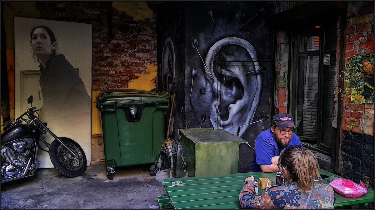 My magic Petersburg_03217_в одном из двориков в Ковенском переулке - Станислав Лебединский