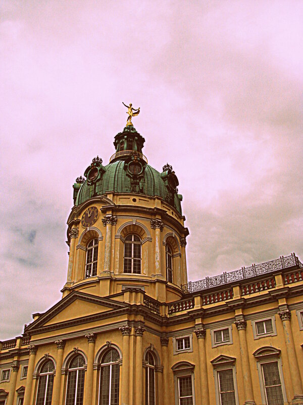 Фрагмент дворца Шарлоттенбург. - Владимир Драгунский