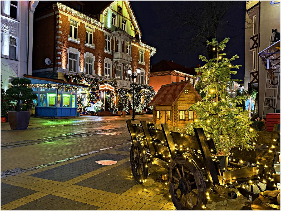 По утреннему городу...... - Валерия Комова