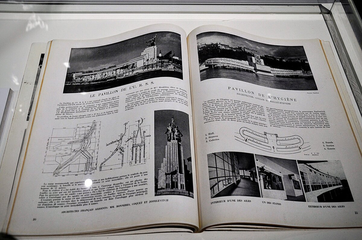 Рабочий и Колхозница Веры Мухиной в Париже 1937 год - Анатолий Колосов