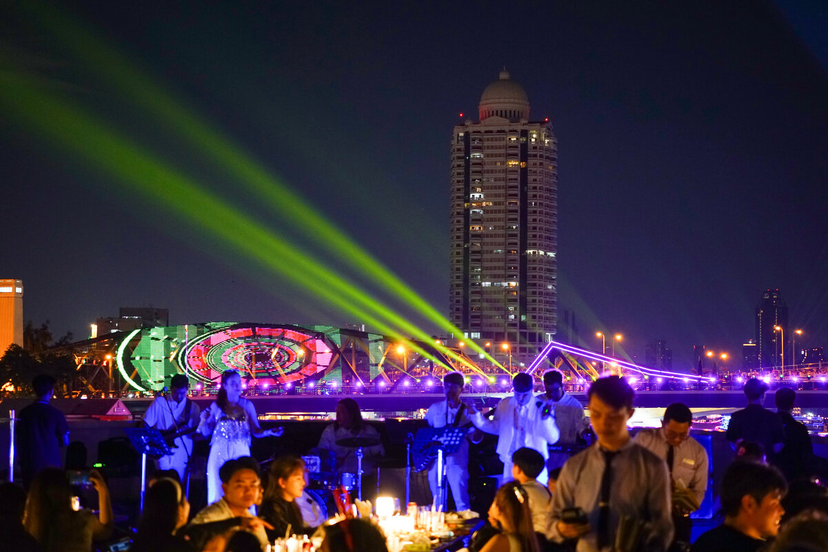 Вечерняя прогулка по реке Чао Прайя, Бангкок - Иван Литвинов