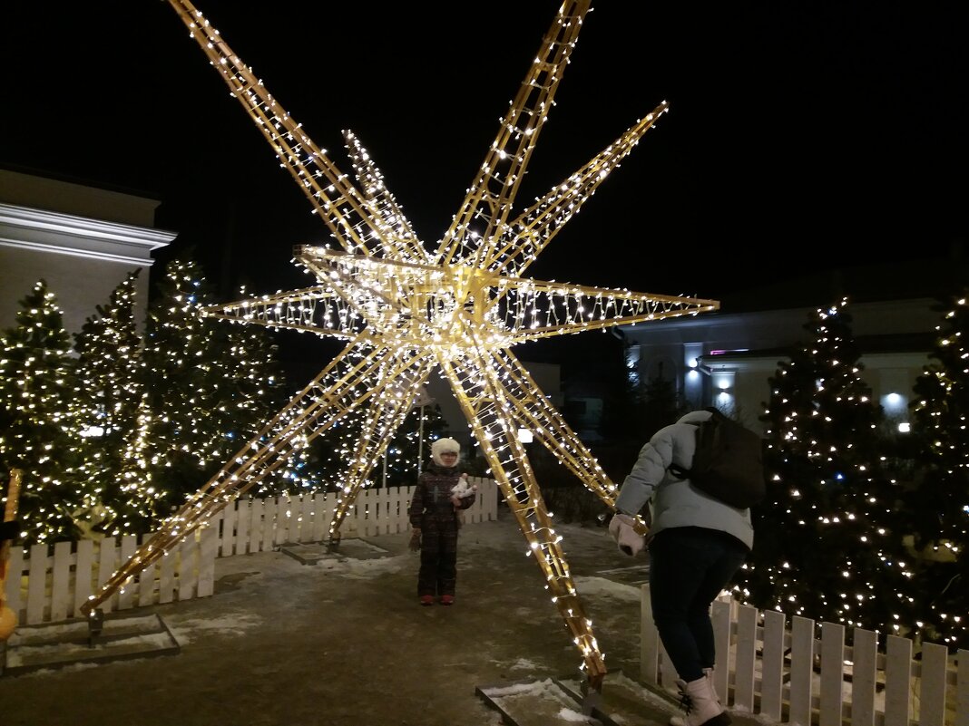 Звёзды зажигаются,дети улыбаются - Galina Solovova