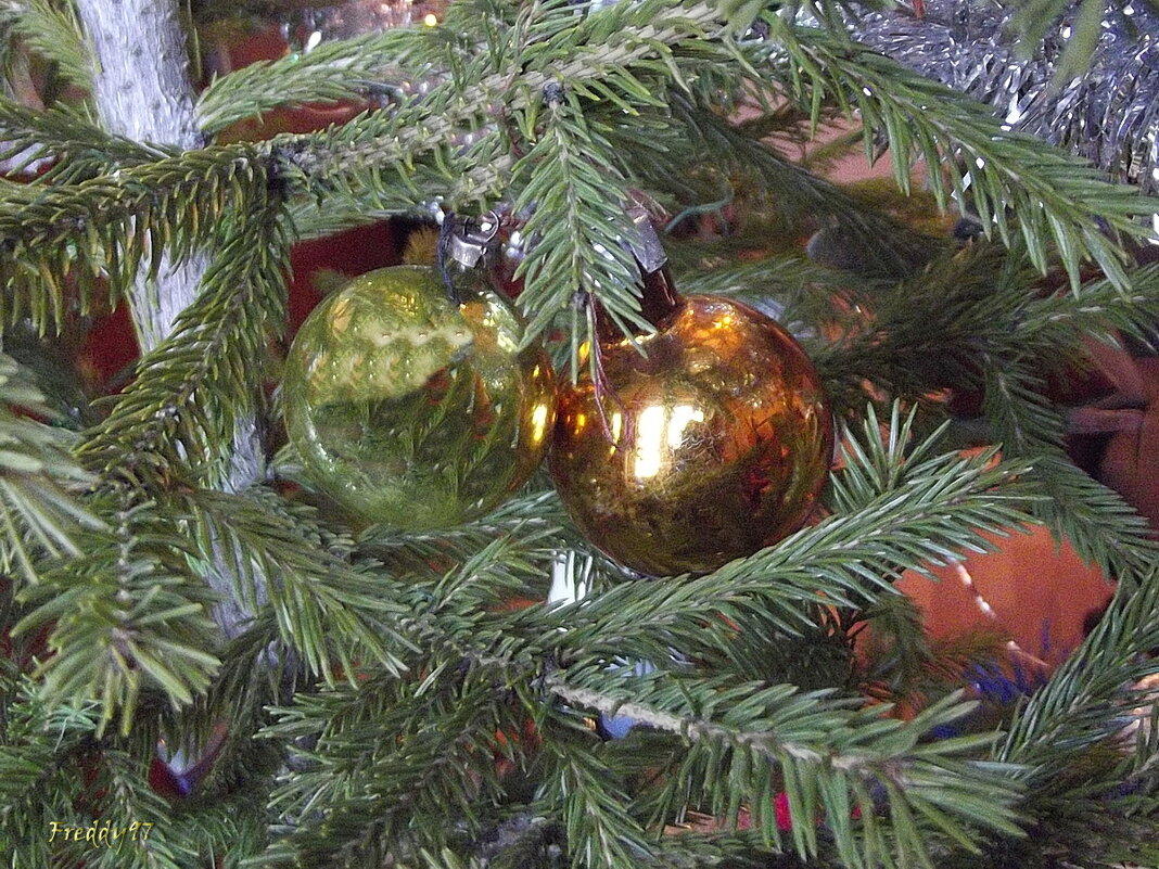 Новогодние шары - Freddy 97