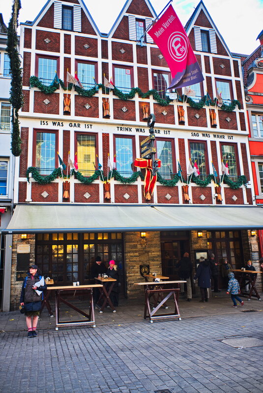 *** - Witalij Löwin