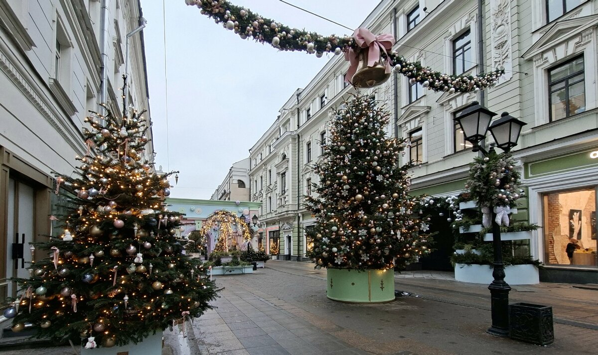 Ёлки на Столешниках - ИРЭН@ .