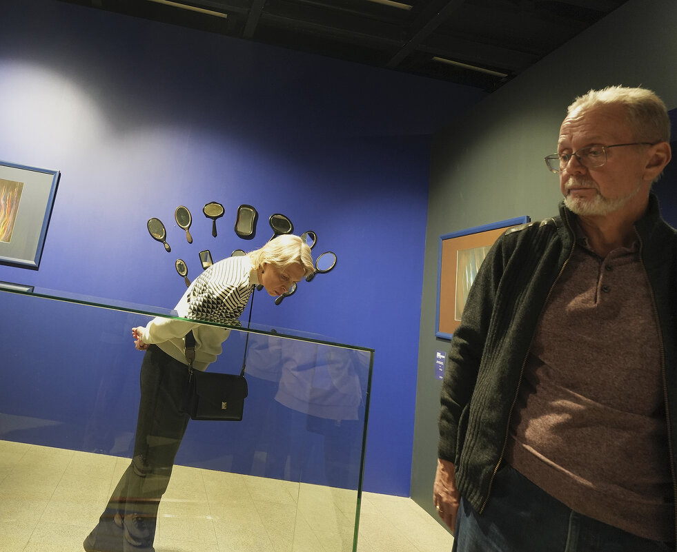 *** - Александр Русинов