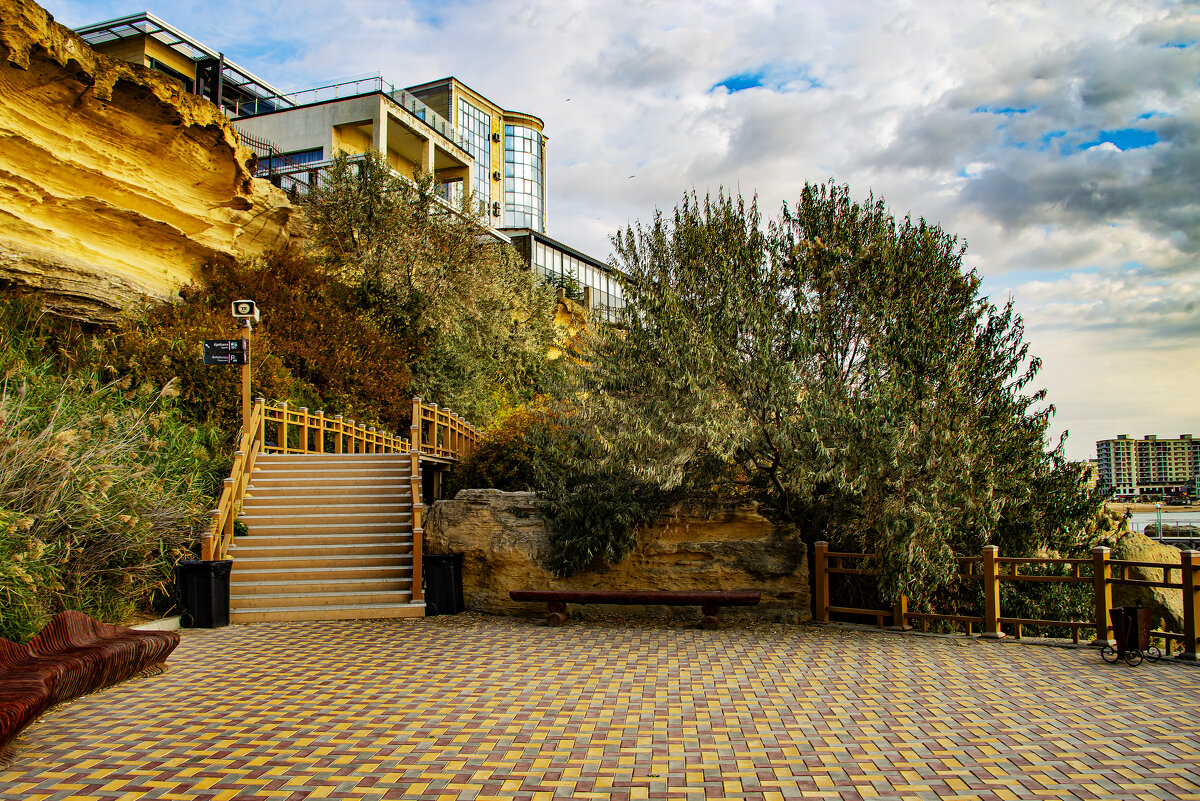 Берег - Анатолий Чикчирный