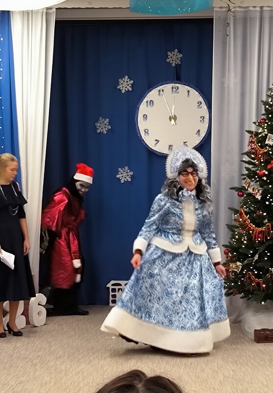 Сказочные персонажи на детском утреннике. - Ольга 