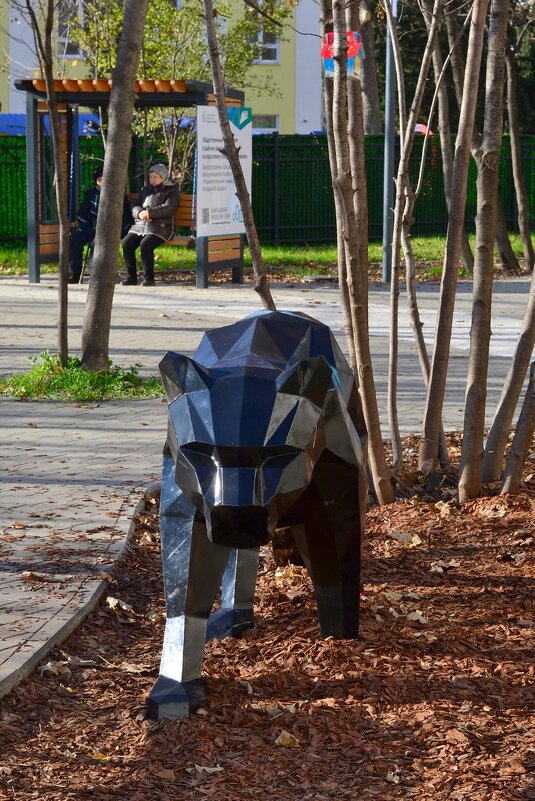 В новом сквере - Александр Рыжов