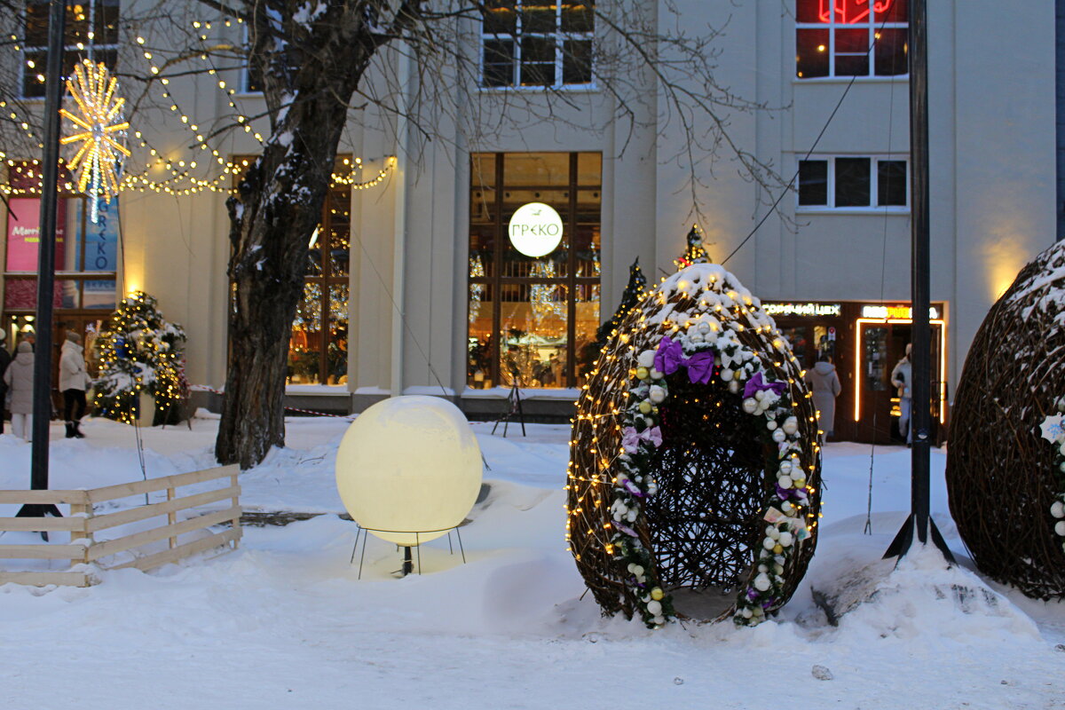 По новогодним улицам города - Татьяна Лютаева