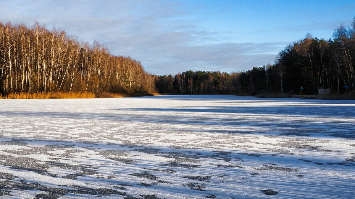 Замёрзшее озеро. - Милешкин Владимир Алексеевич 