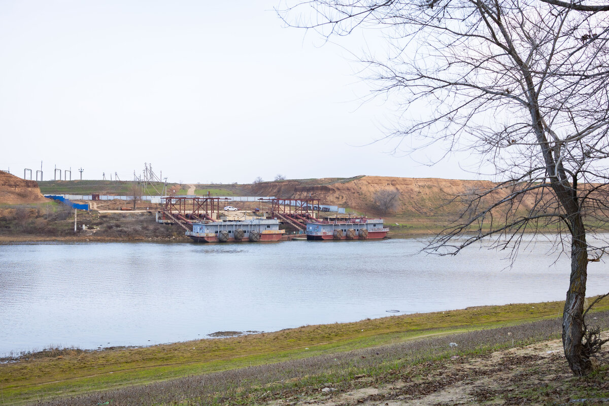 Ахтуба. Декабрь - Олег Дорошенко