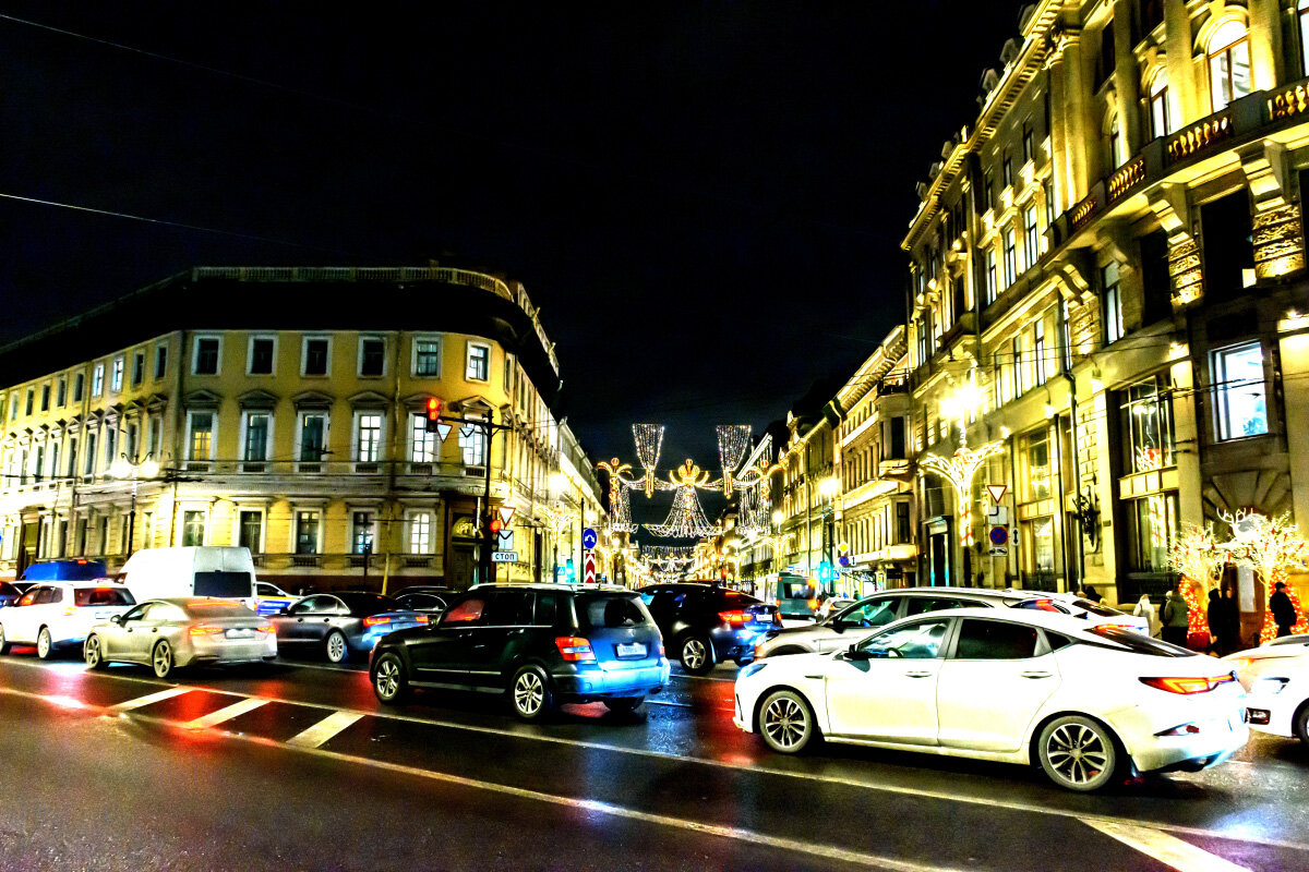 Здесь начинается Невский - Александр Тихомиров