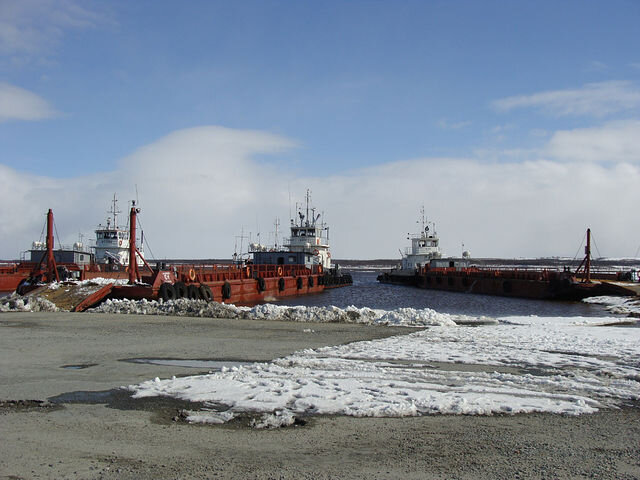 Переправа через реку Обь - Tata Wolf