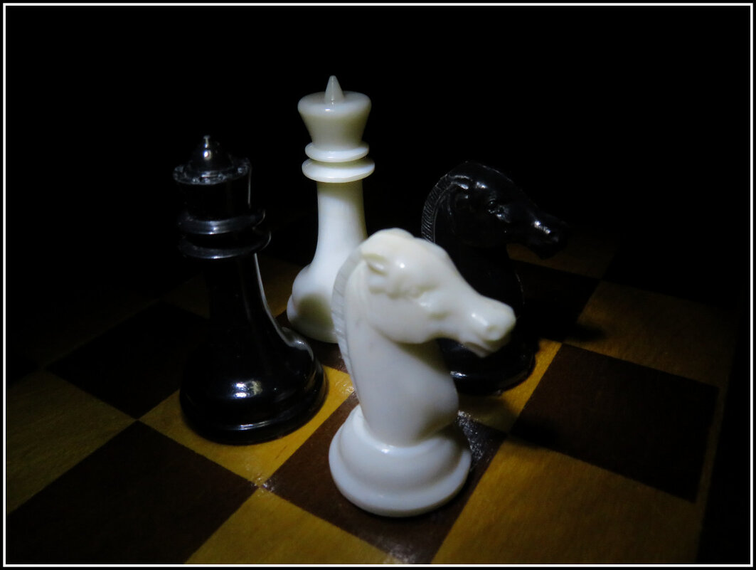 "И они поскакали..." (экранизация "Мастера и Маргариты"))). - Егор Бабанов