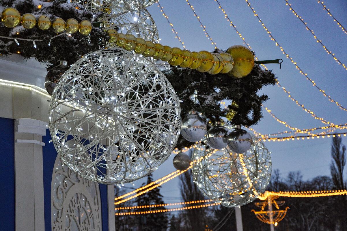 Шары на главной ёлке - Татьяна Машошина