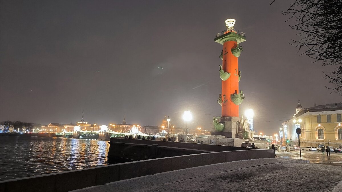 На стрелке Васильевского острова. - Ольга 