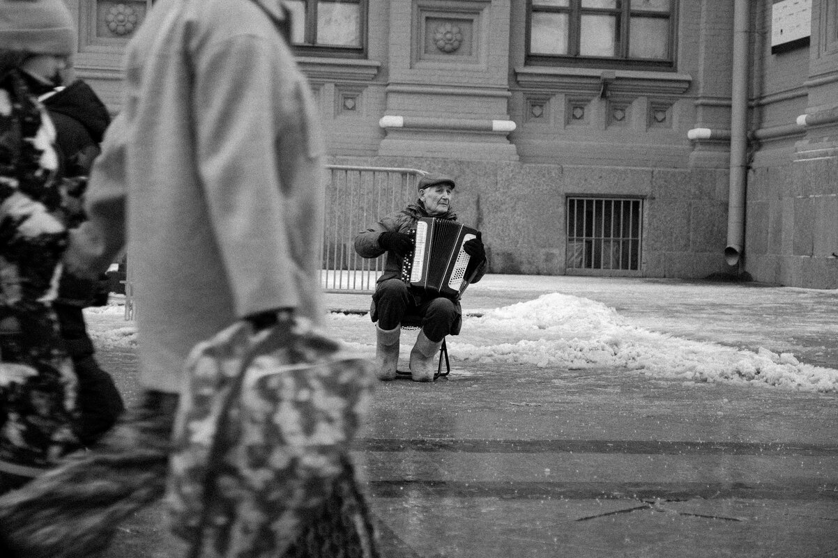 *** - Сергей Золотавин