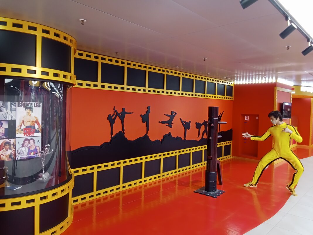 В парке развлечений - Виктор 