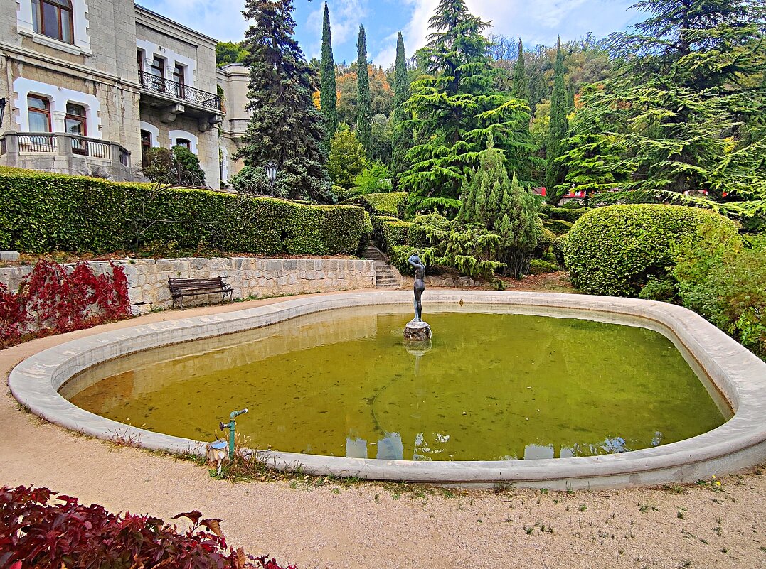 Архитектурно-парковый комплекс Юсуповского дворца в посёлке Кореиз. - Виктор Мухин