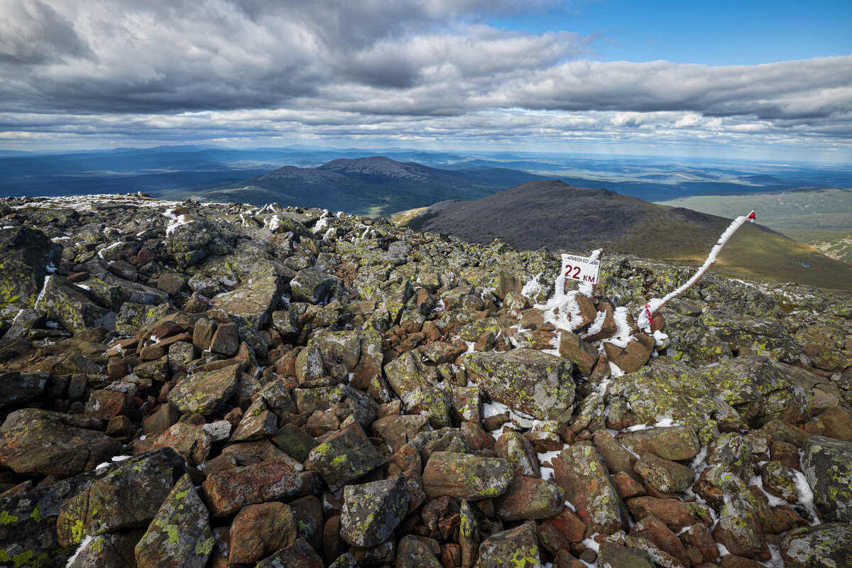 22-й километр. - Юрий кот