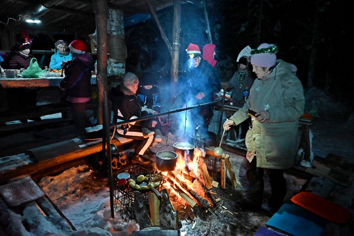 Новогодняя ночь в лесу 3. - ВикТор Быстров Новогодняя ночь в лесу 3. - ВикТор Быстров