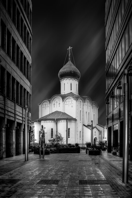 Между прошлым и будущим - Игорь Шевченко