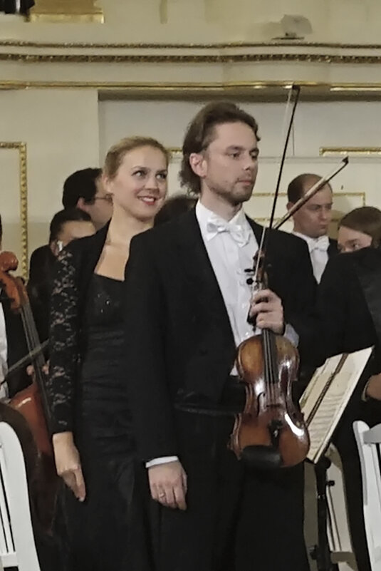 *** - Александр Русинов