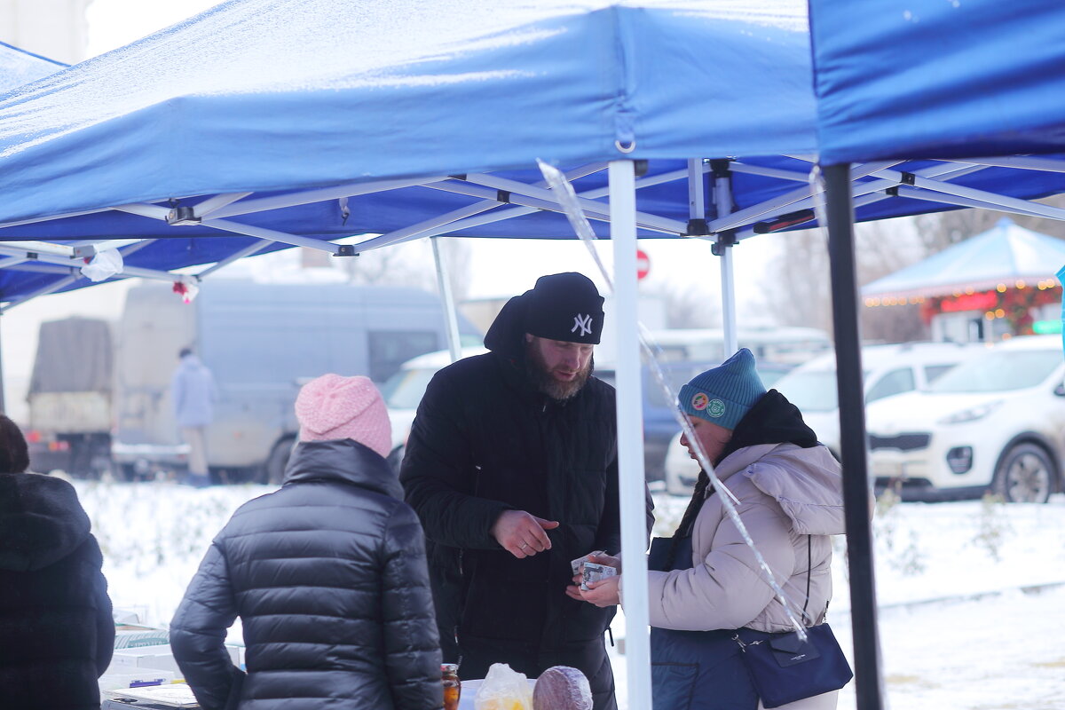 На рынке - Юрий Гайворонскiий