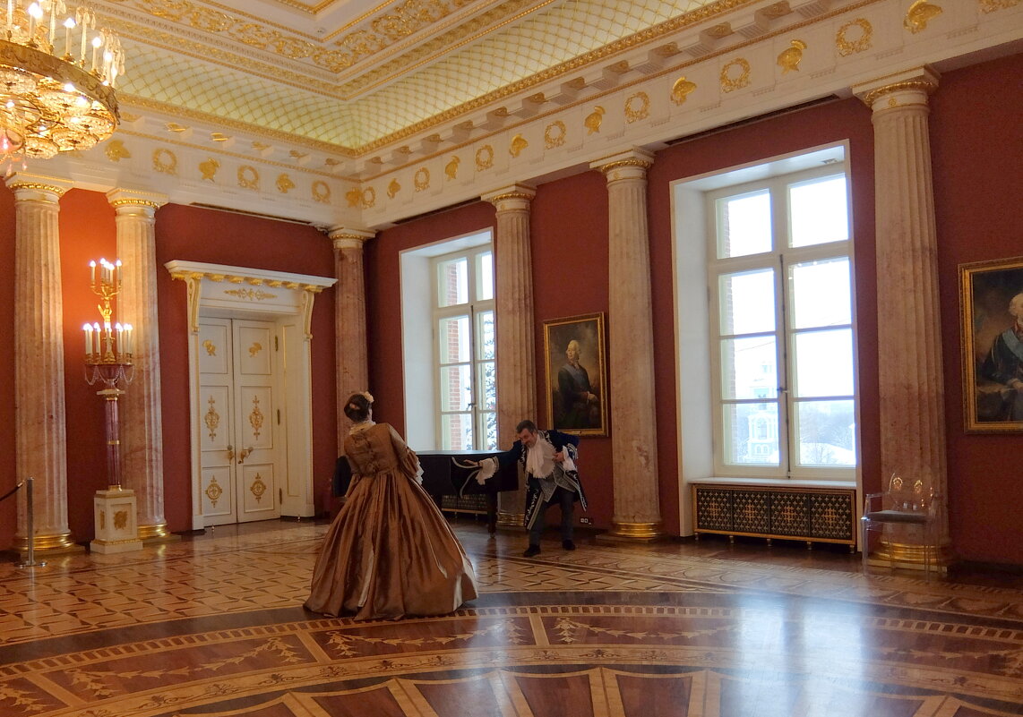 Настойчивый кавалер. - Люба 