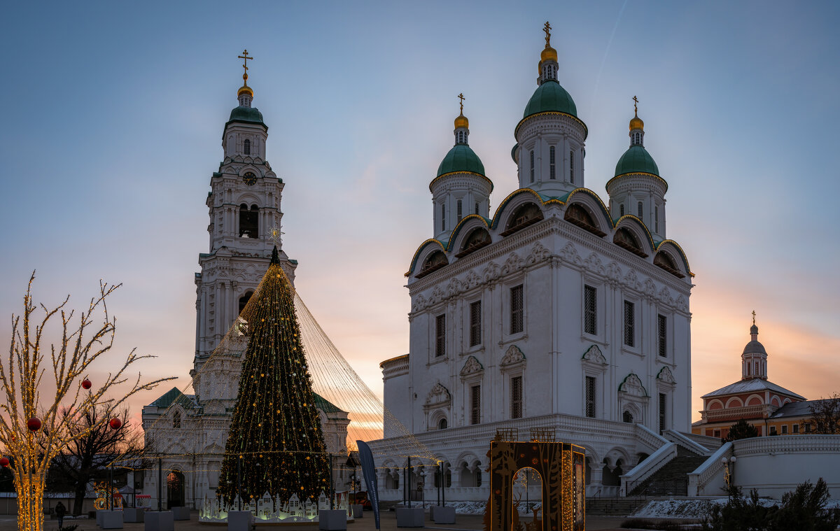 Рассветный новогодний Кремль - Сергей Сабешкин
