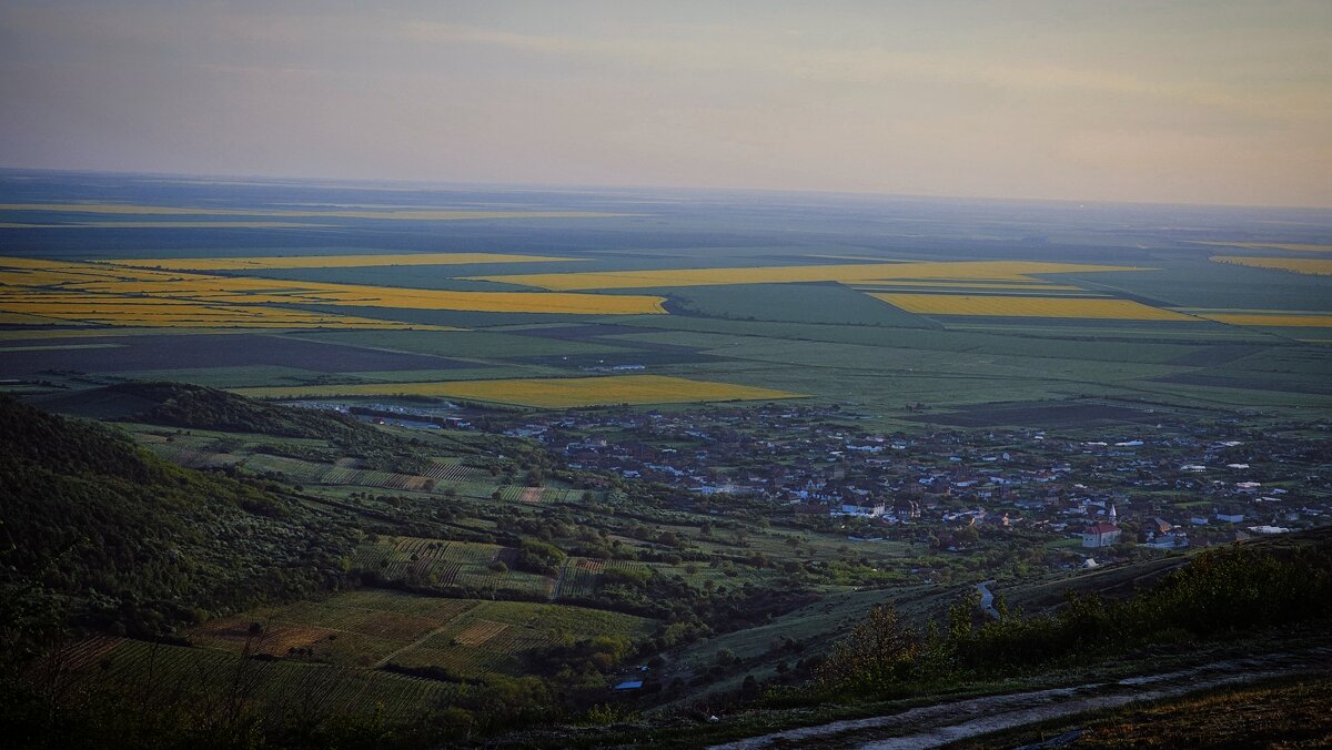 Городок Ширия с высоты одноименной горы в Румынии - polydikaya _svinka